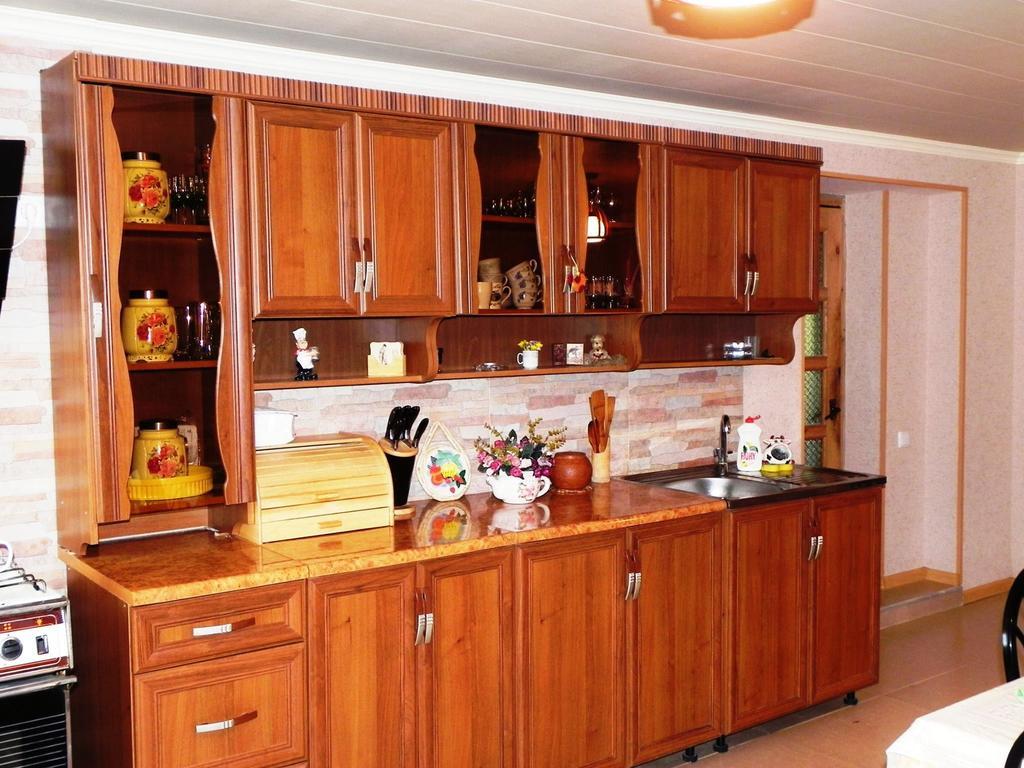 Tinikos Guest House Telavi Bagian luar foto