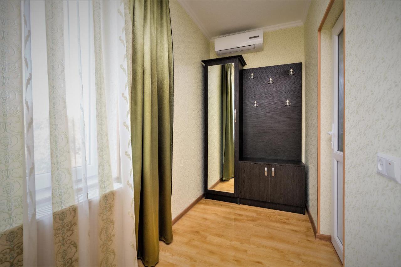Tinikos Guest House Telavi Bagian luar foto